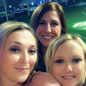 Meet your Posher, Carey